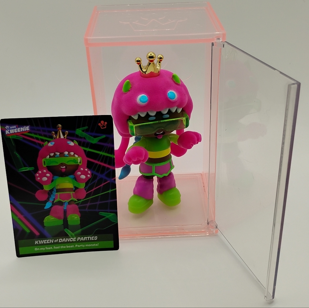 XOX KWEENIE Kween Dance Of Parties In Collectors Case